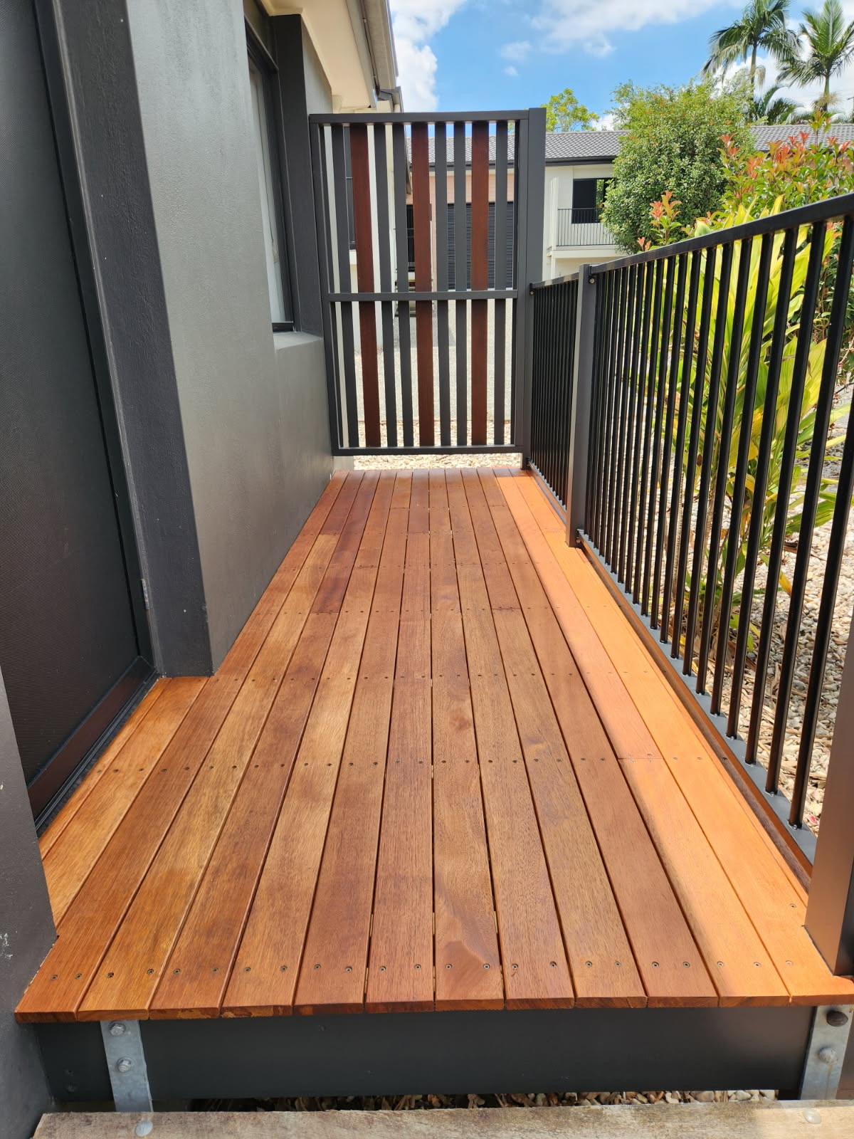 Timber deck completed by MainPro